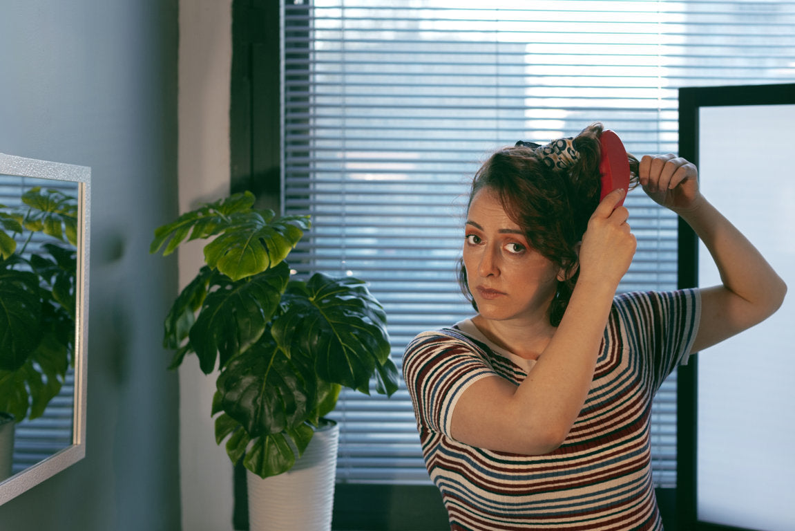 Postpartum Hair Loss Timeline: What to Expect From 0 to 12 Months